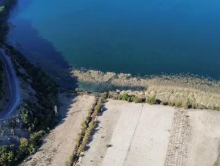 3210M2 2B Grundstück Zum Verkauf Am See In Çandır