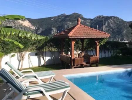 3 1 Villas For Sale In A Plot Of 645M2 In Arıkbaşı, Dalyan